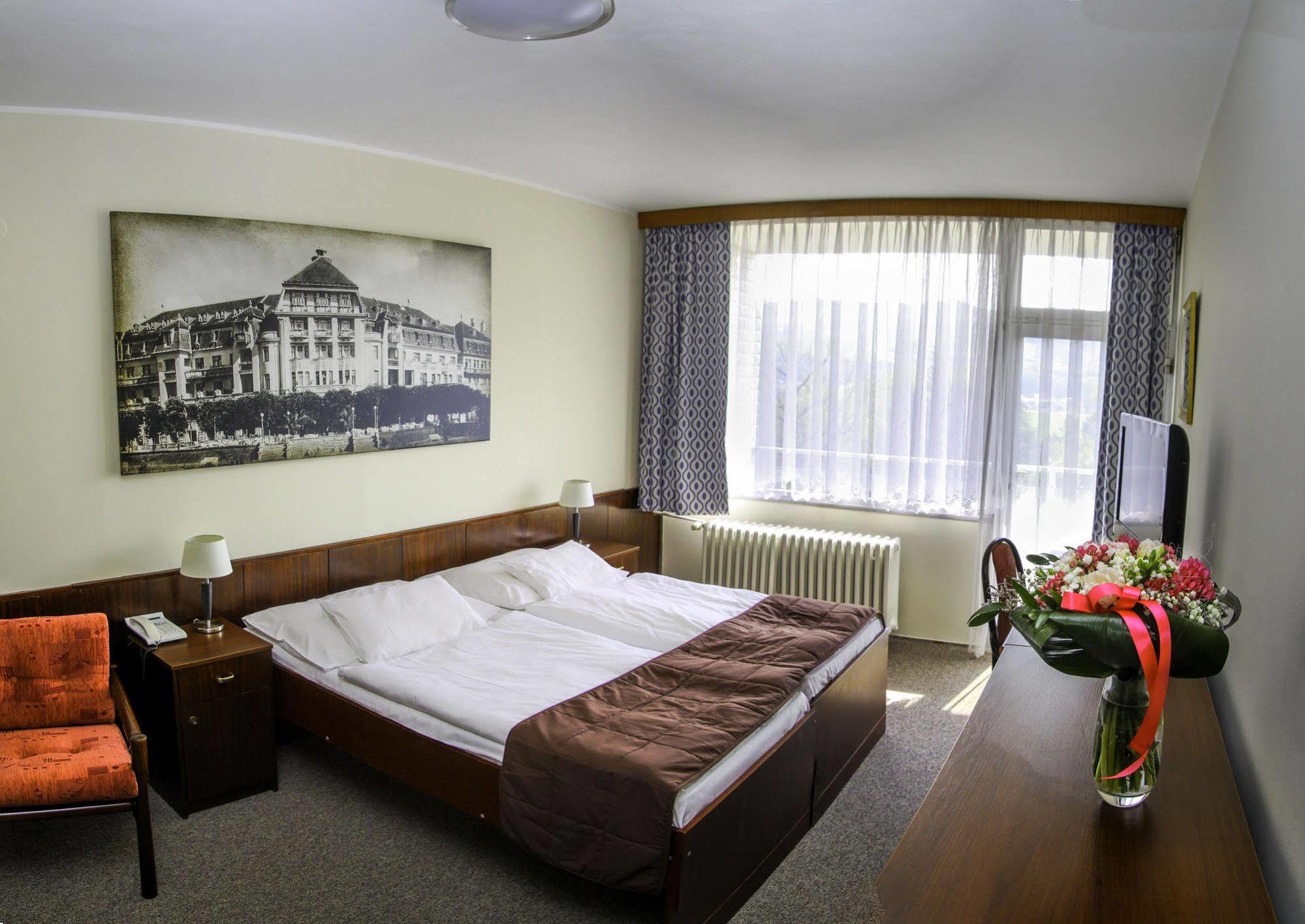 Ensana Splendid Hotel Piest'any Exterior photo