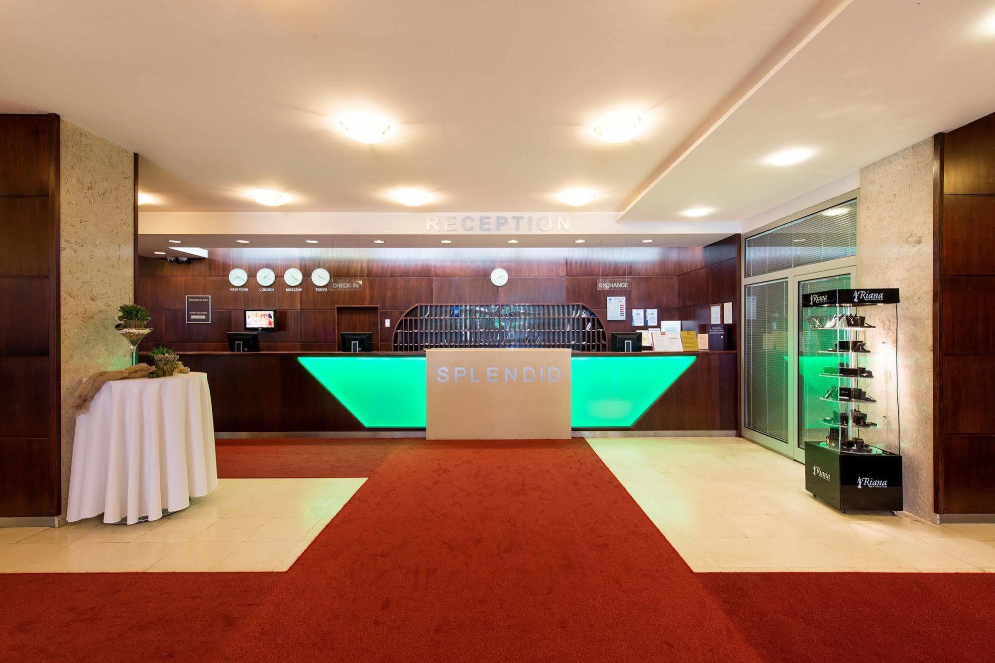 Ensana Splendid Hotel Piest'any Exterior photo